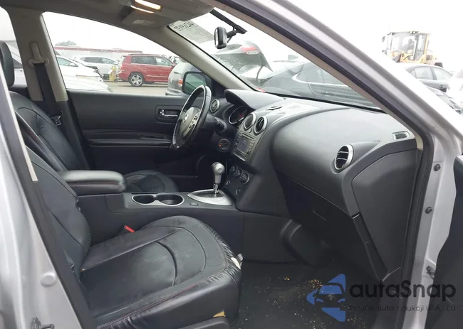 JN8AS5MT2DW519252: 44265932