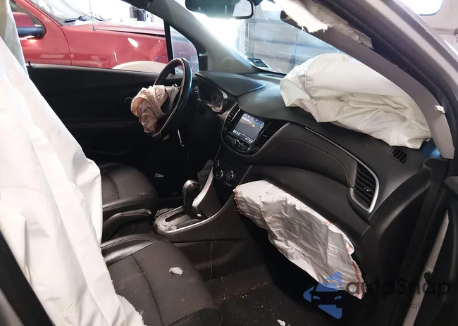 KL7CJLSB8JB565707: 44265981