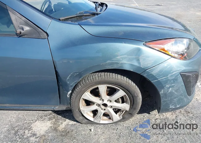 JM1BL1VGXB1408420: 44266060