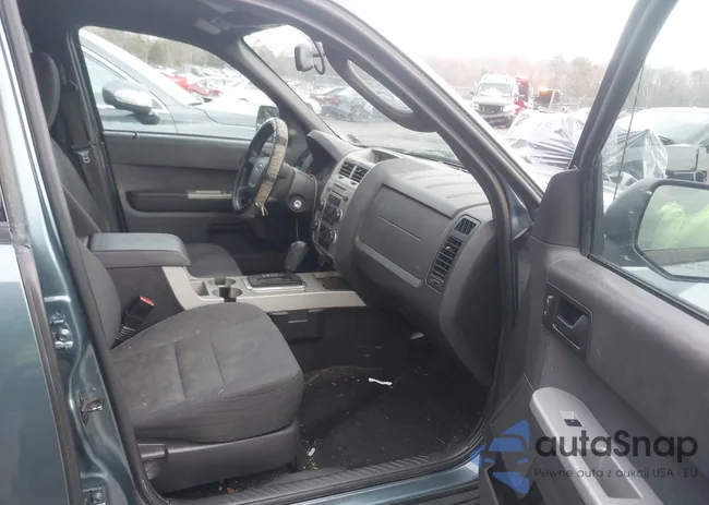 1FMCU9DG6CKC77818: 44267124