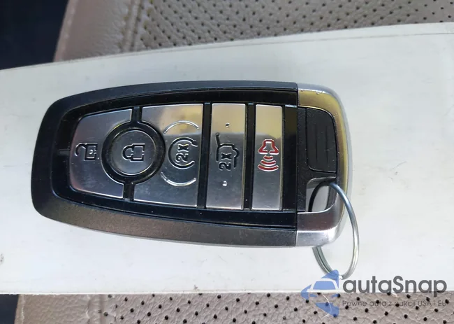 1FMJU2A81PEA55851: 44267188