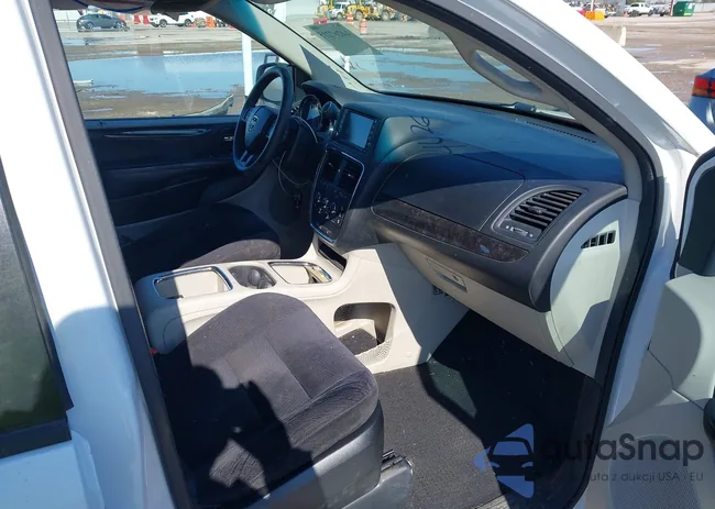 2C4RDGCG6ER423935: 44267215