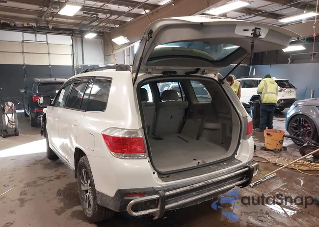 5TDBK3EH5BS065557: 44267222