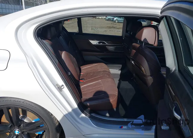 WBA7F2C53GG416090: 44267247