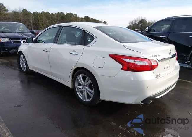 1N4BL3AP3HC196898: 44267264