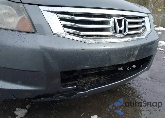 1HGCP26759A011660: 44267311