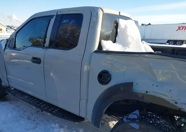 1FTEX1RG8HFA43730: 44267438