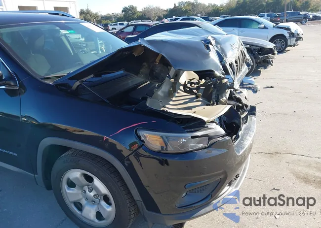 1C4PJLCB8KD109120: 44267506