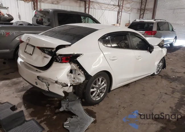 3MZBN1U78JM230873: 44267581