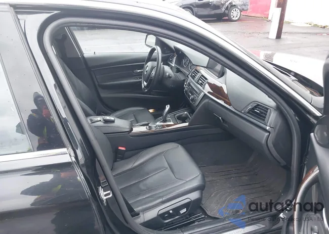 WBA3A5C50FF610353: 44267672