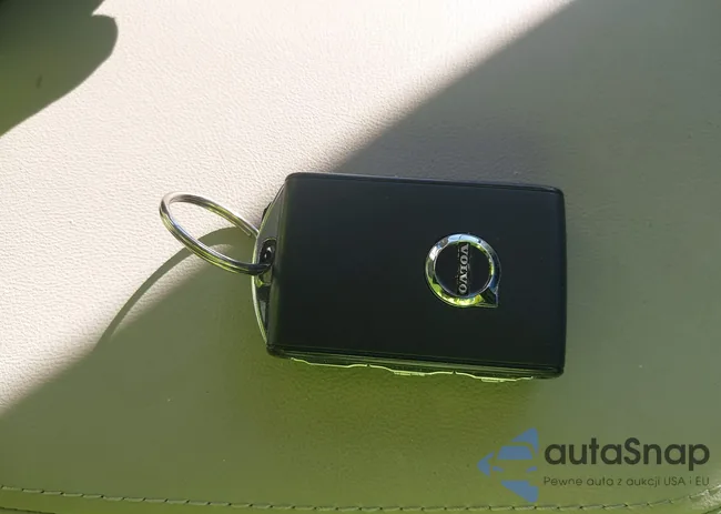 7JRL12TL7RG319252: 44266786