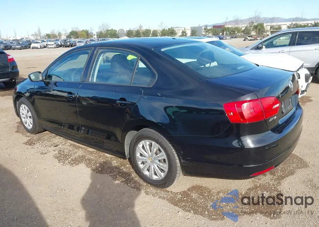 3VW2K7AJ0CM312918: 44266901