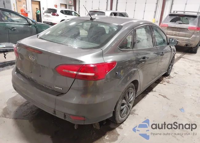 1FADP3E23JL287445: 44266935