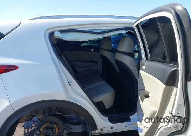 KNDP63AC9M7856742: 44266977