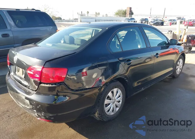 3VW2K7AJ4EM306932: 44266982