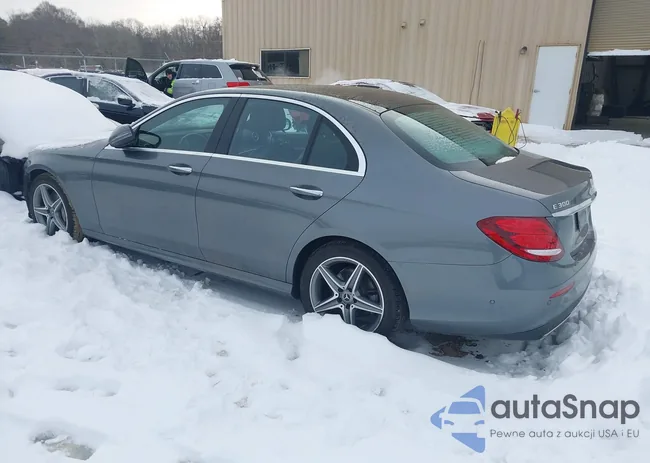 WDDZF4JB3JA377727: 44266989