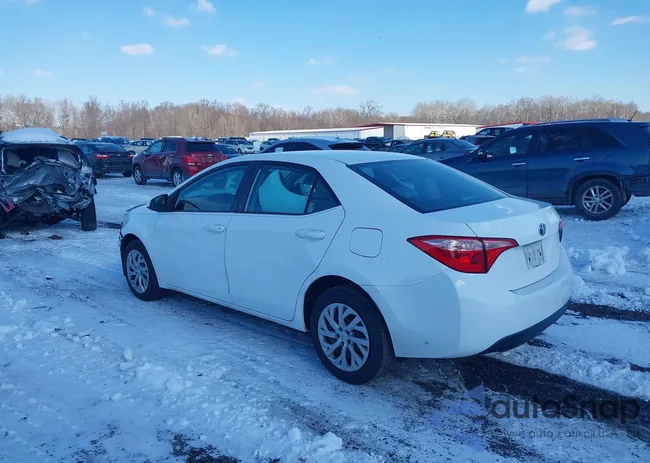 2T1BURHE1JC109981: 44267031