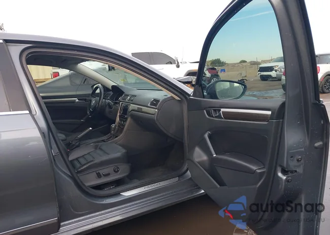 1VWCT7A37GC069246: 44268124