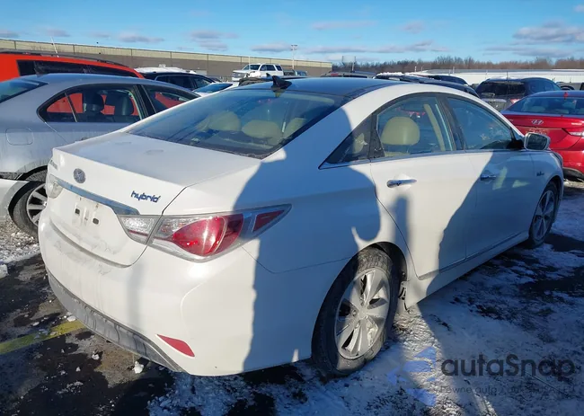 KMHEC4A48BA011519: 44268201