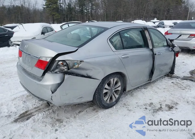 1HGCR2F34EA019461: 44268219