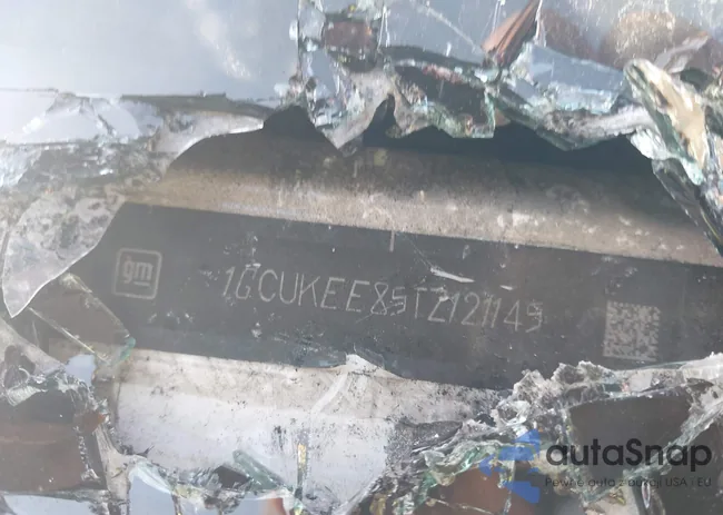 1GCUKEE85TZ121145: 44268381