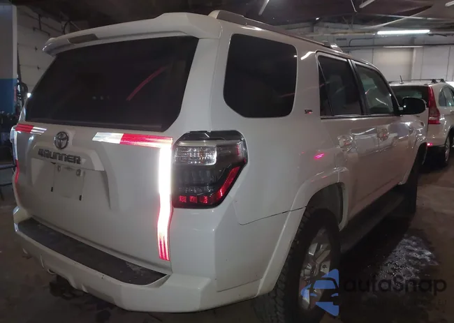 JTEBU5JR9J5605853: 44268447