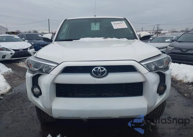 JTEBU5JR9J5605853: 44268447