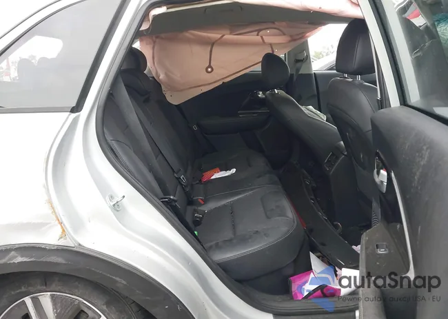 KNDCD3LD8L5404608: 44268448