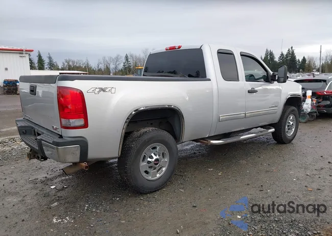 1GT220CG2BZ126788: 44268467