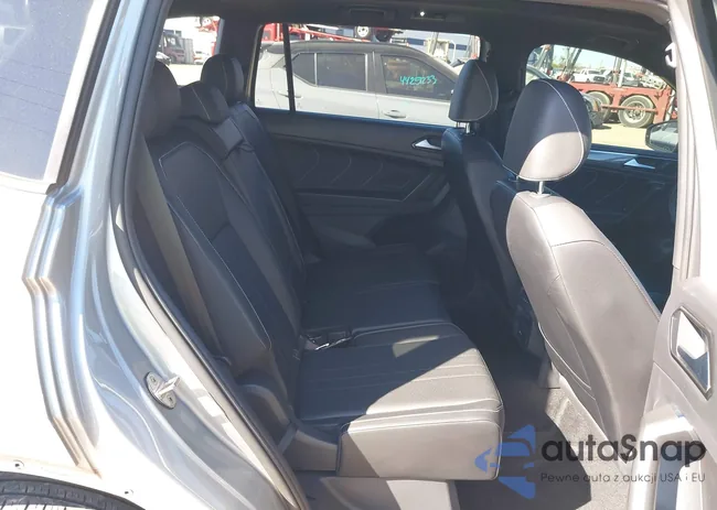 3VVCB7AX7NM088644: 44268570