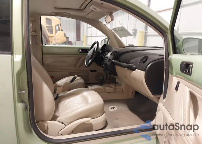 3VWCB21C22M419590: 44267783