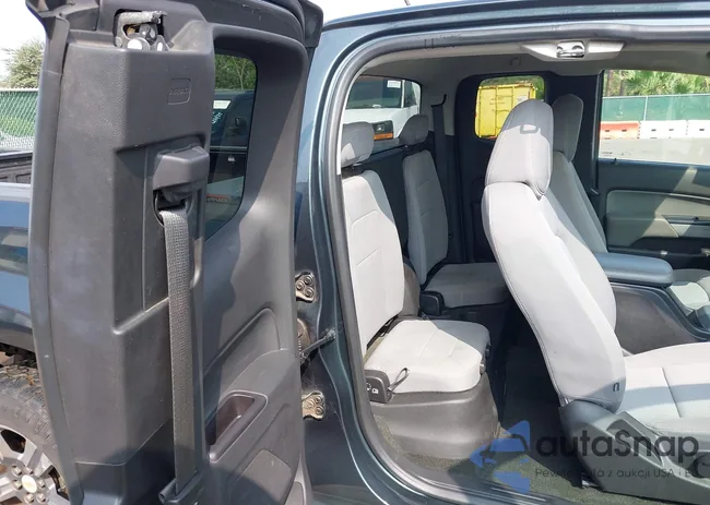 1GCHSCEN1H1288829: 44267853