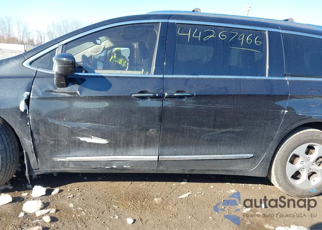 2C4RC1EG9HR560174: 44267966