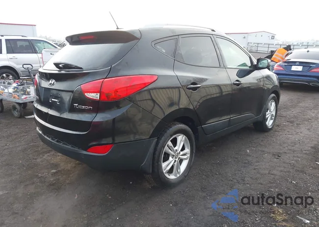 KM8JU3AC3DU712838: 44268069