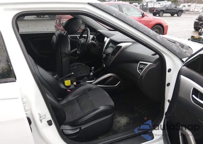 KMHTC6AD2DU157239: 44269174