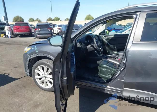 JM3KE2DY8E0324561: 44269257