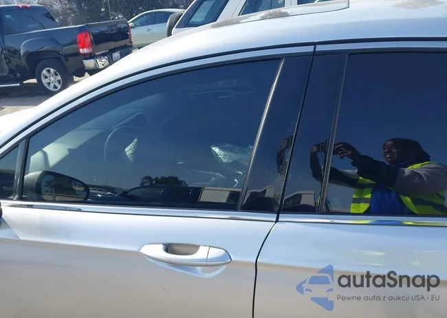 3FA6P0HDXGR166300: 44269400