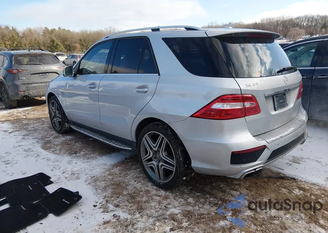 4JGDA7EB0DA161087: 44269534