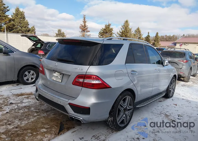 4JGDA7EB0DA161087: 44269534