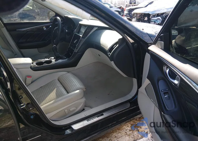 JN1EV7AR0JM611043: 44269546