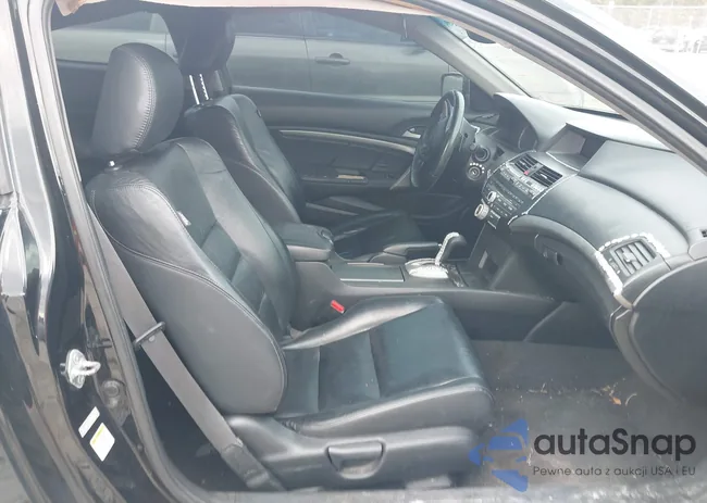 1HGCS2B86BA003599: 44269585