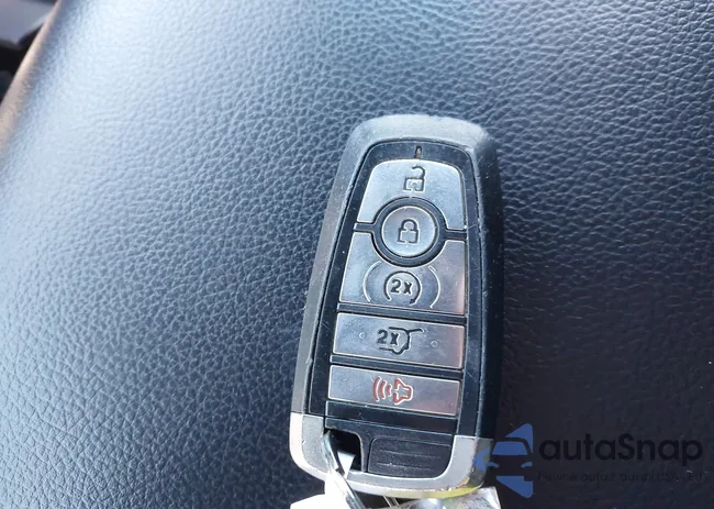 1FMJK1KT4JEA10882: 44269613