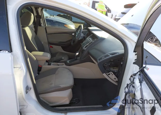 1FADP3F25EL355684: 44269644