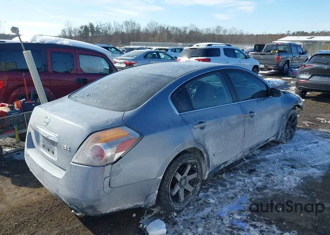 1N4AL2AP5AN539551: 44269647