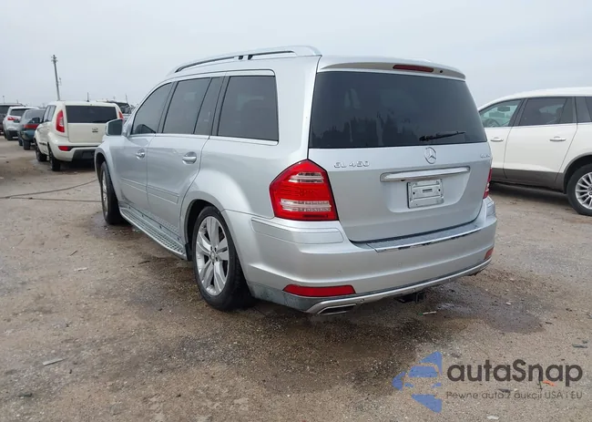 4JGBF7BE3CA798352: 44269711