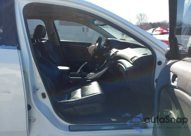 JH4CU2F45EC003004: 44268730