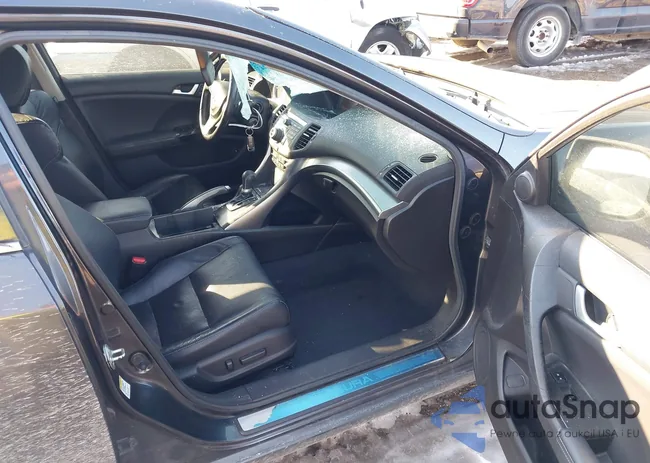 JH4CU2F68EC003662: 44270089