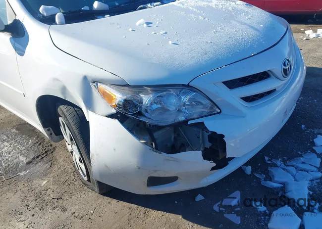 JTDBU4EE0BJ088196: 44270094