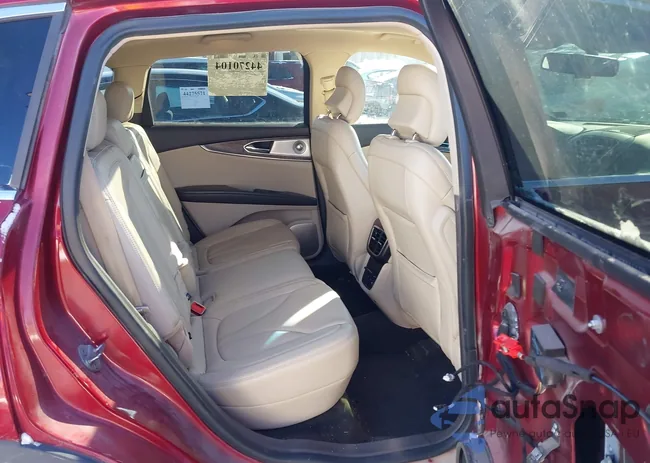 2LMTJ8LPXGBL28908: 44270104