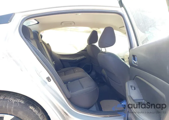 1N4BL4BV9KN325516: 44270116